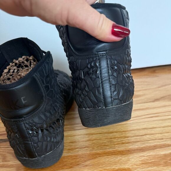 Nike Black Geometric High-Top Sneakers - Picture 11 of 12